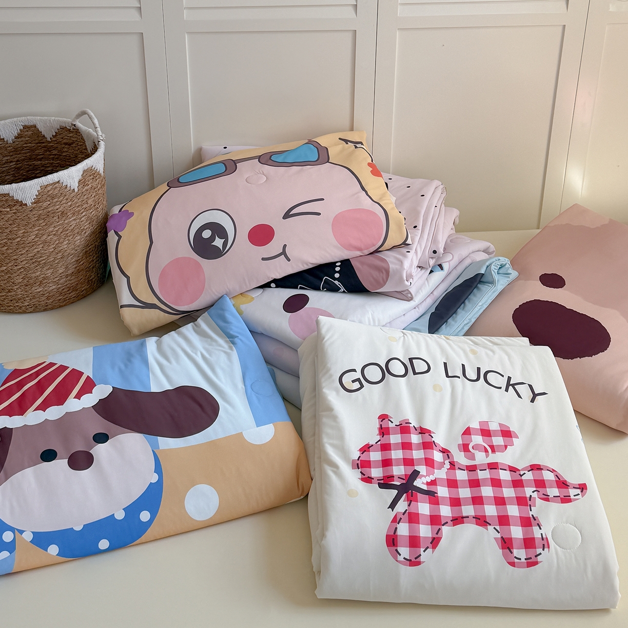 91家纺网 家纺一手货源 找家纺 TT.one 塔塔家居 2026新款A类凉感大版数码印花夏被夏凉被空调被四件套 组合图仅供展示不可下单