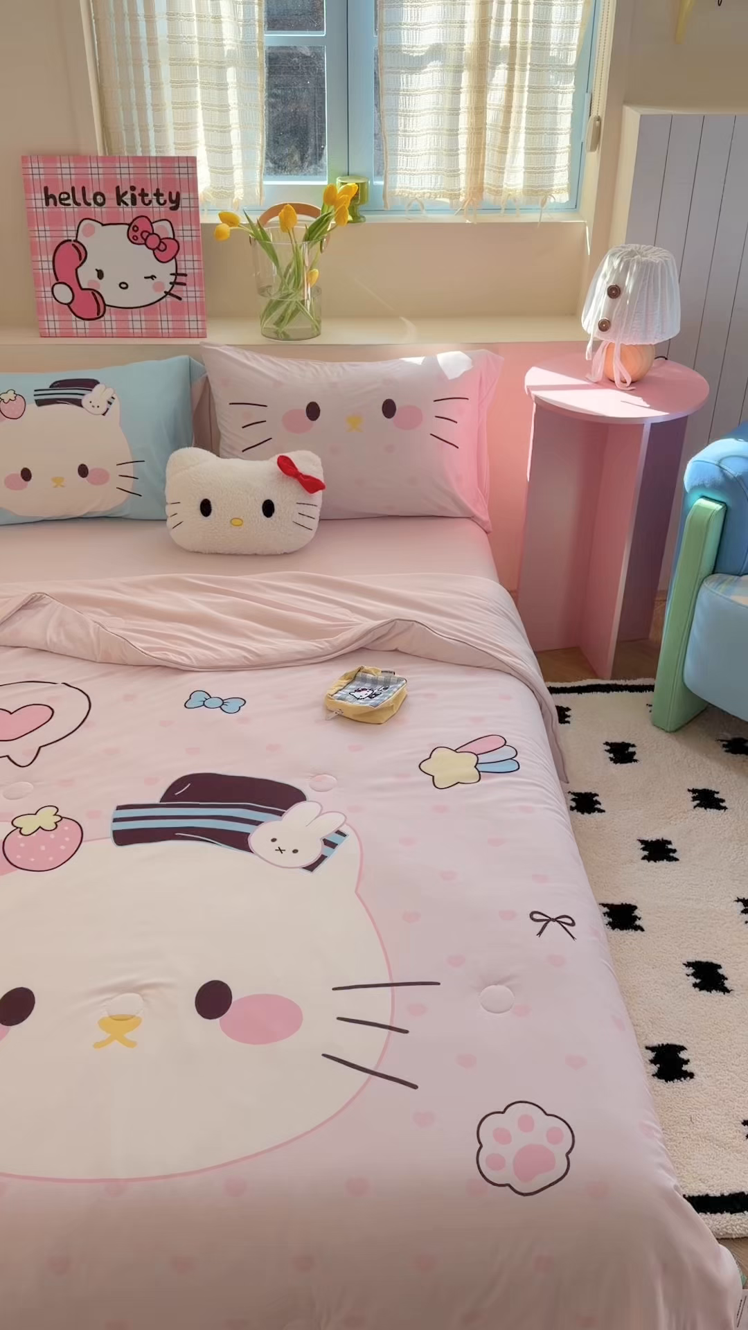 91家纺网 家纺一手货源 找家纺 TT.one 塔塔家居 2026新款A类凉感大版数码印花夏被夏凉被空调被四件套 草莓喵酱