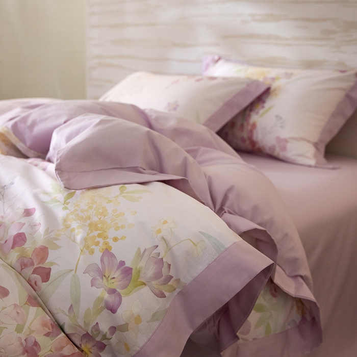 91家纺网 家纺一手货源 找家纺 （总）薏思家纺 2026年13376新疆铂金棉飞边工艺印花四件套