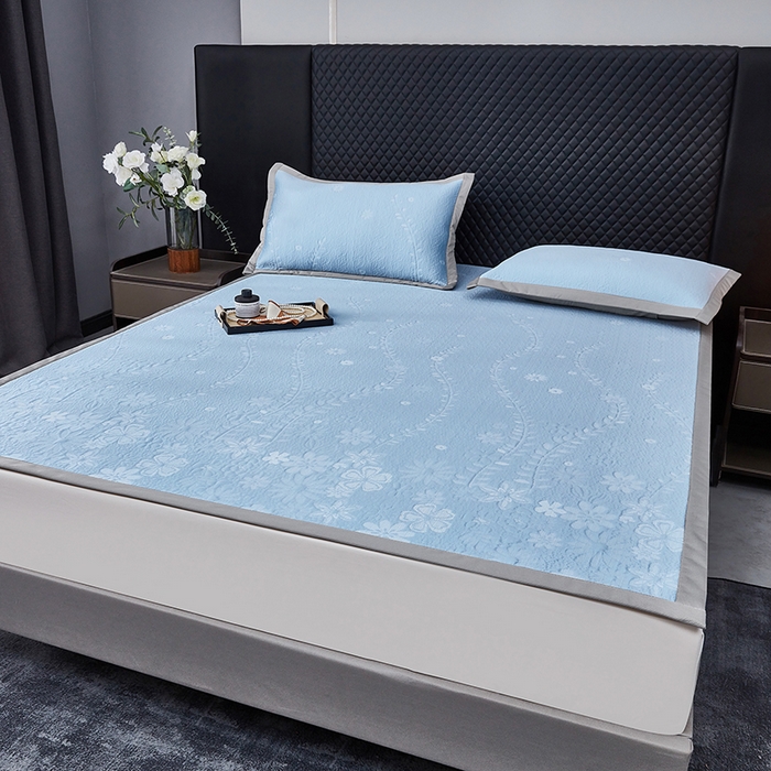 91家纺网 家纺一手货源 找家纺 （总）库里梦家纺 2026新款轻奢高克重复合PE高分子凉席床笠三件套-简卉