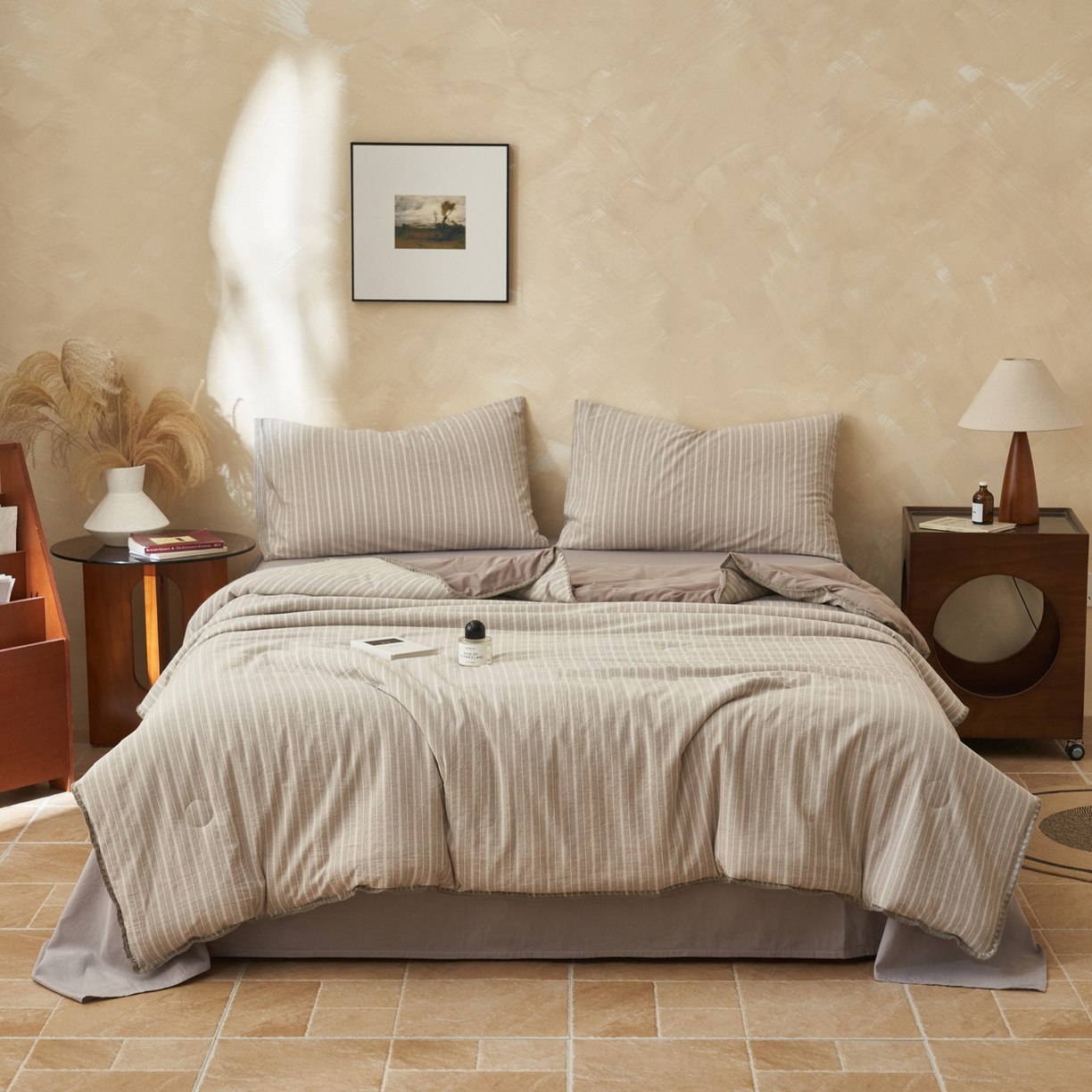 91家纺网 家纺一手货源 找家纺 晨曦家纺 2026新款INS博主风A类全棉色织水洗棉格子夏凉被棉花被夏被空调被四件套 知夏-浅咖条纹