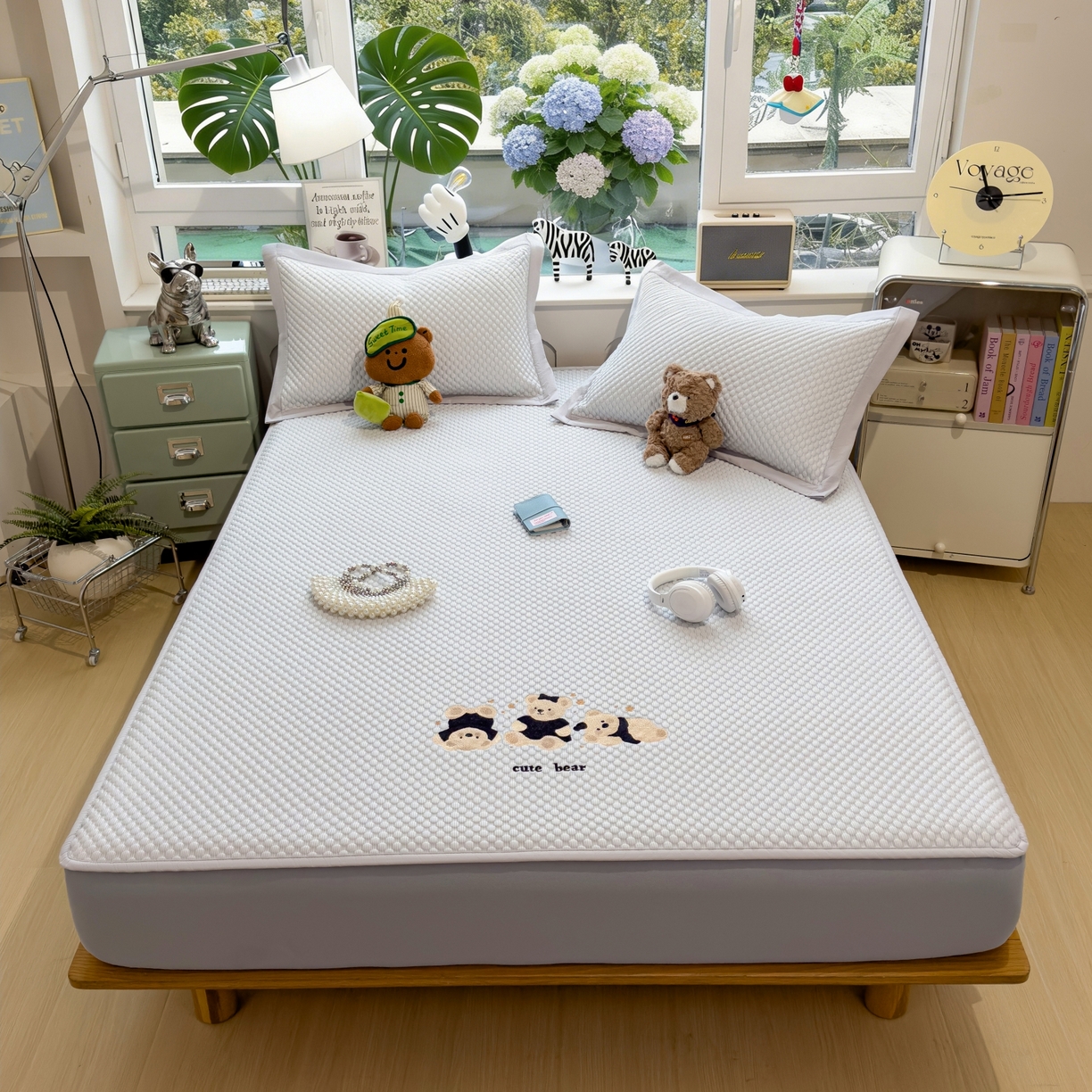 91家纺网 家纺一手货源 找家纺 孩子王家纺 2026新款A类卡通3D冰豆豆凉席三件套凉感值过0.21夏天刺绣冰丝席可机洗儿童 冰川蓝-床笠款