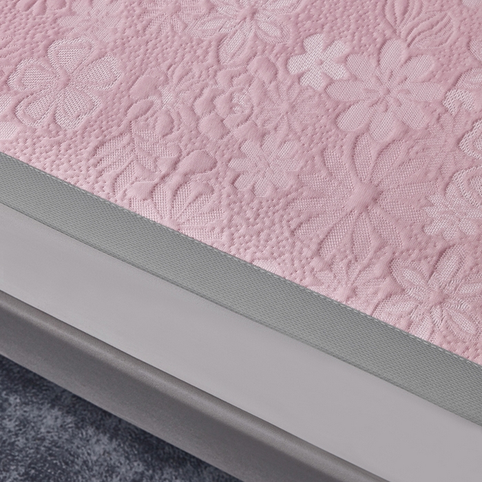 91家纺网 家纺一手货源 找家纺 库里梦家纺 2026新款轻奢高克重复合PE高分子凉席床笠三件套-简卉 简卉-粉色床席款