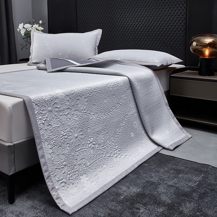 91家纺网 家纺一手货源 找家纺 库里梦家纺 2026新款轻奢高克重复合PE高分子凉席床笠三件套-简卉 简卉-灰色床席款