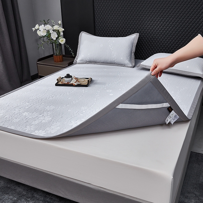 91家纺网 家纺一手货源 找家纺 库里梦家纺 2026新款轻奢高克重复合PE高分子凉席床笠三件套-简卉 简卉-灰色床席款