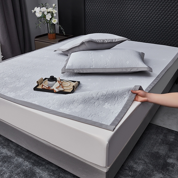 91家纺网 家纺一手货源 找家纺 库里梦家纺 2026新款轻奢高克重复合PE高分子凉席床笠三件套-简卉 简卉-灰色床席款