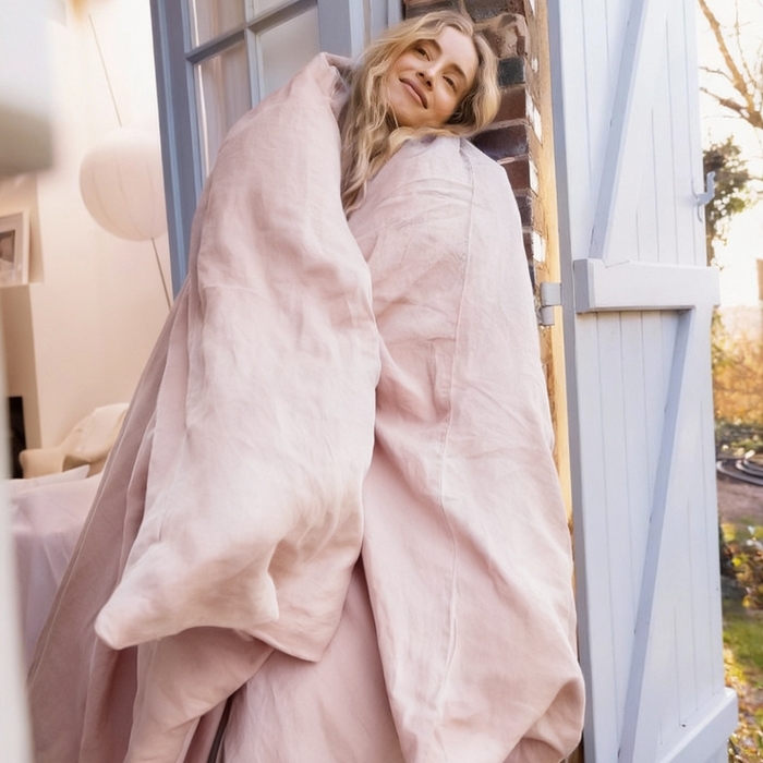 91家纺网 家纺一手货源 找家纺 原研家居 2026春夏新款60支水洗兰精天丝四件套 慵懒粉