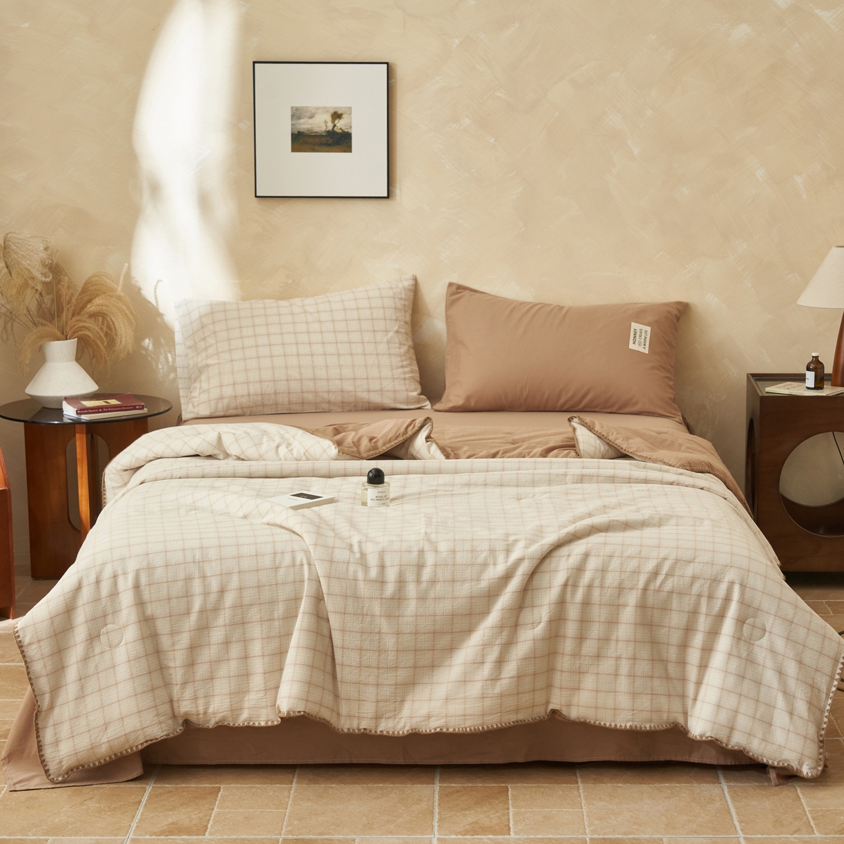 91家纺网 家纺一手货源 找家纺 晨曦家纺 2026新款INS博主风A类全棉色织水洗棉格子夏凉被棉花被夏被空调被四件套 追觅-浅格