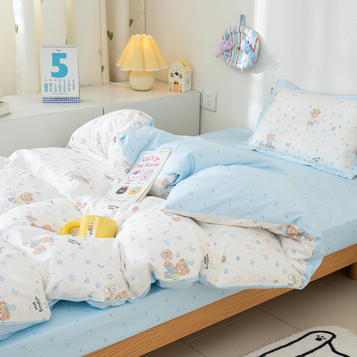 91家纺网 家纺一手货源 找家纺 良佐生活 2026新款A类60S全棉贡缎长绒棉学生三件套 2星语星愿