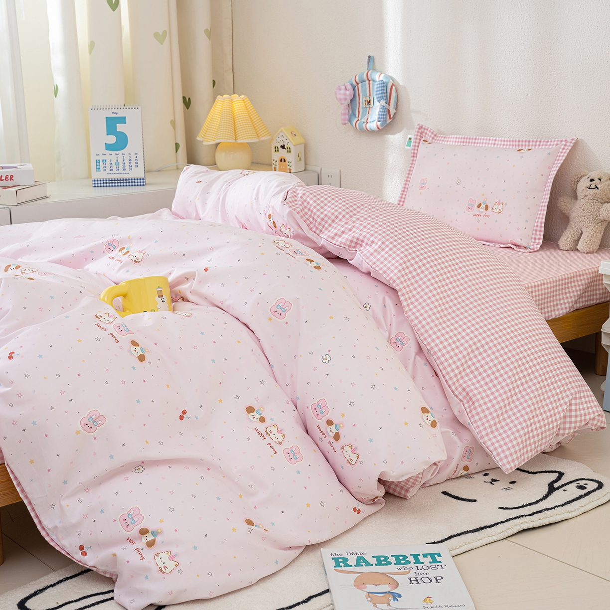 91家纺网 家纺一手货源 找家纺 良佐生活 2026新款A类60S全棉贡缎长绒棉学生三件套 4开心派对