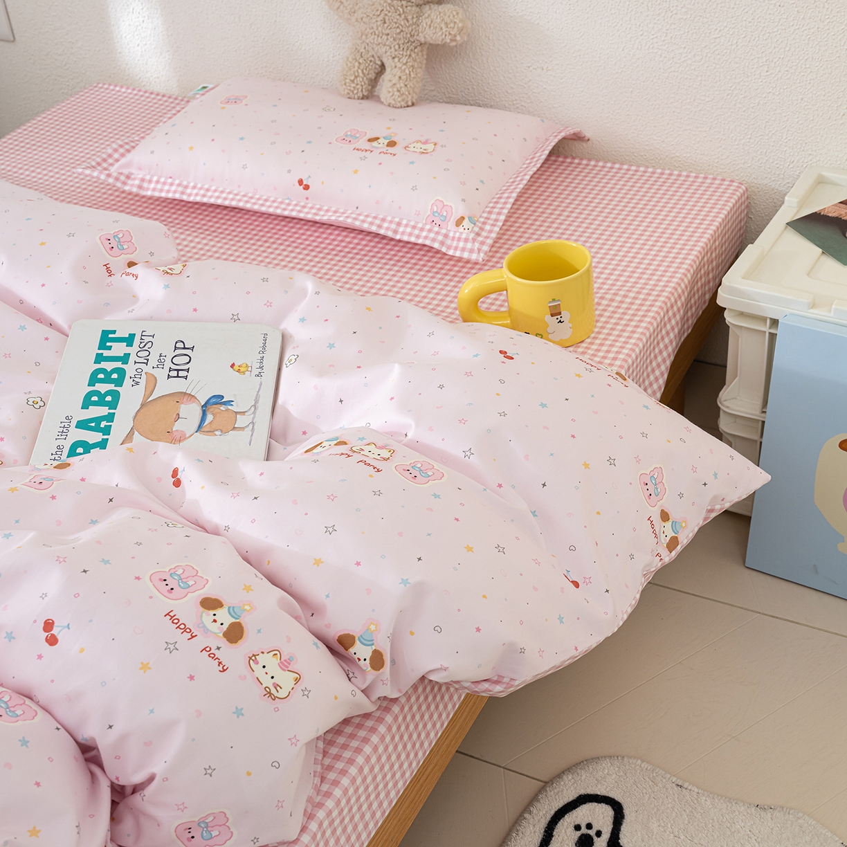 91家纺网 家纺一手货源 找家纺 良佐生活 2026新款A类60S全棉贡缎长绒棉学生三件套 4开心派对