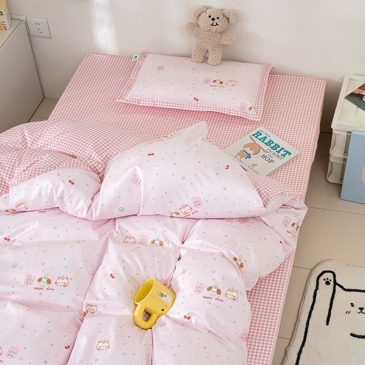 91家纺网 家纺一手货源 找家纺 良佐生活 2026新款A类60S全棉贡缎长绒棉学生三件套 4开心派对