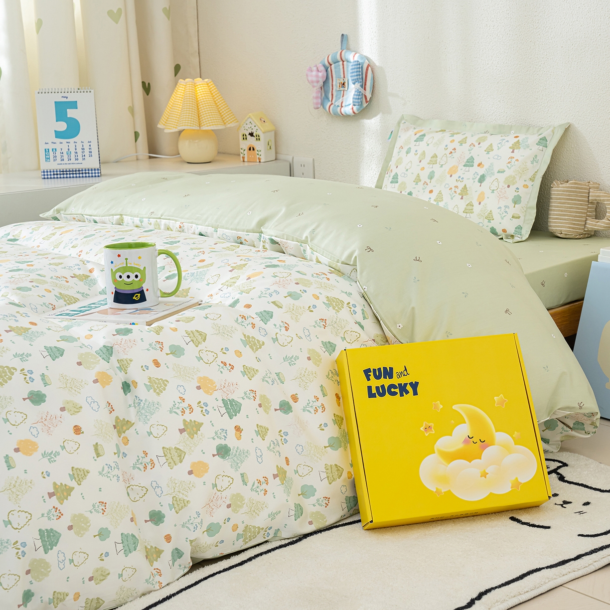 91家纺网 家纺一手货源 找家纺 良佐生活 2026新款A类60S全棉贡缎长绒棉学生三件套 6许愿森林