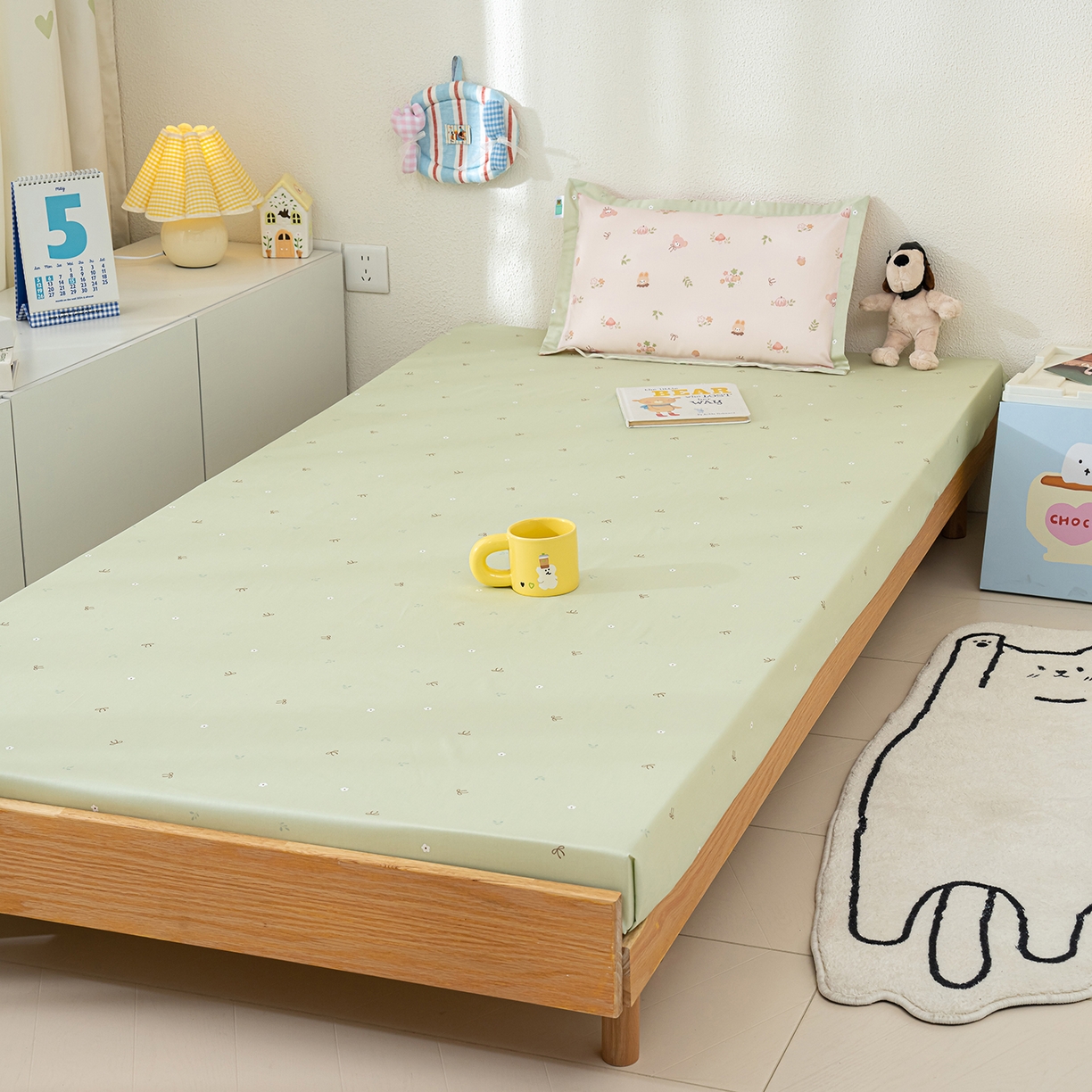 91家纺网 家纺一手货源 找家纺 良佐生活 2026新款A类60S全棉贡缎长绒棉学生三件套 7兔熊宝贝