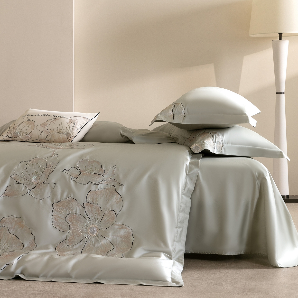 91家纺网 家纺一手货源 找家纺 优悦生活馆 2026新款工艺款全棉新疆长绒棉刺绣四件套-朝露晨风 朝露晨风-绿