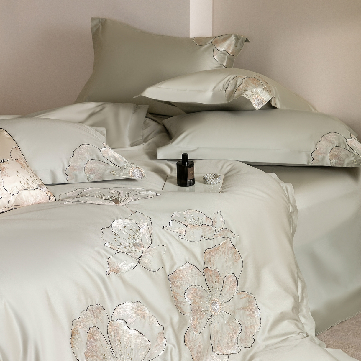 91家纺网 家纺一手货源 找家纺 优悦生活馆 2026新款工艺款全棉新疆长绒棉刺绣四件套-朝露晨风 朝露晨风-绿