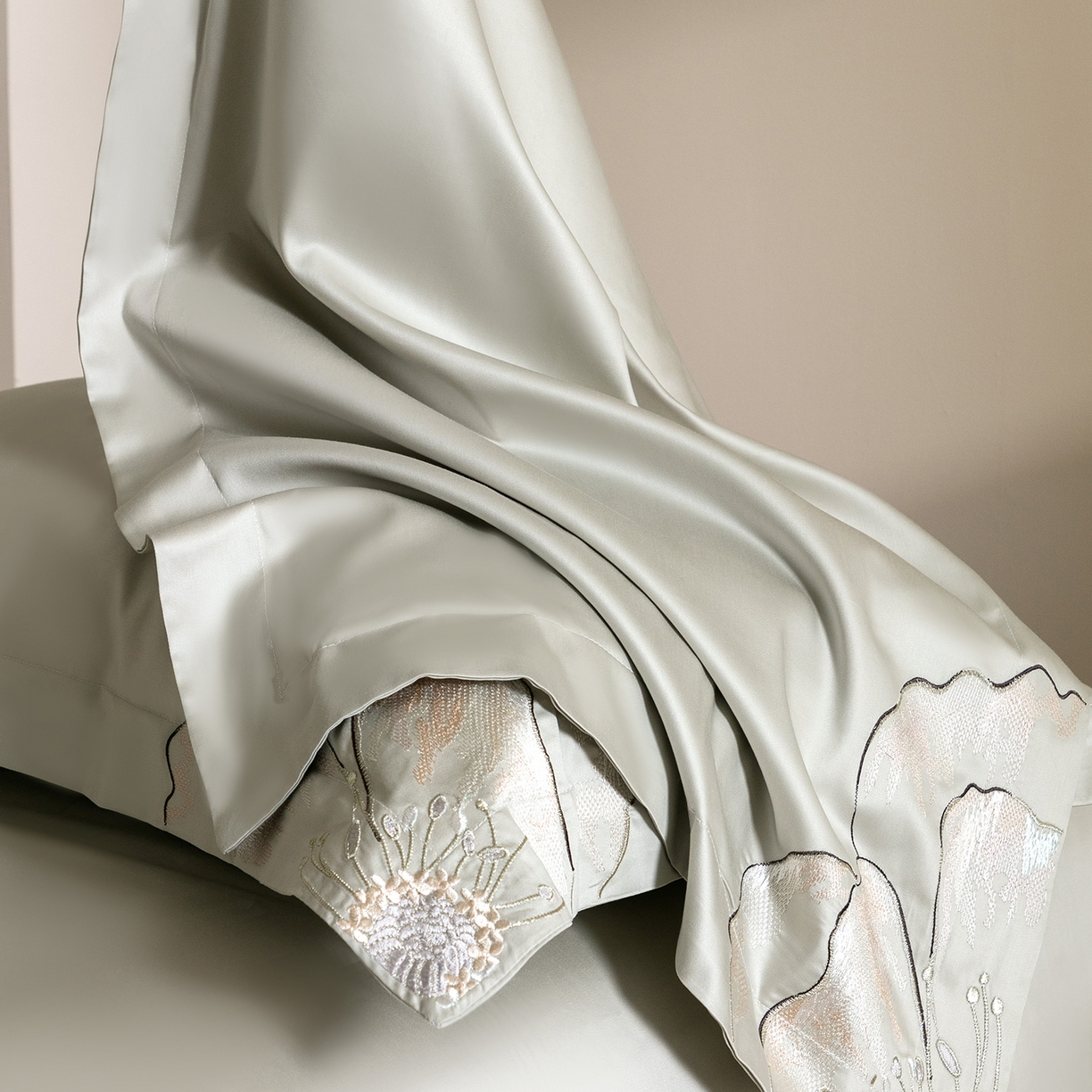 91家纺网 家纺一手货源 找家纺 优悦生活馆 2026新款工艺款全棉新疆长绒棉刺绣四件套-朝露晨风 朝露晨风-绿