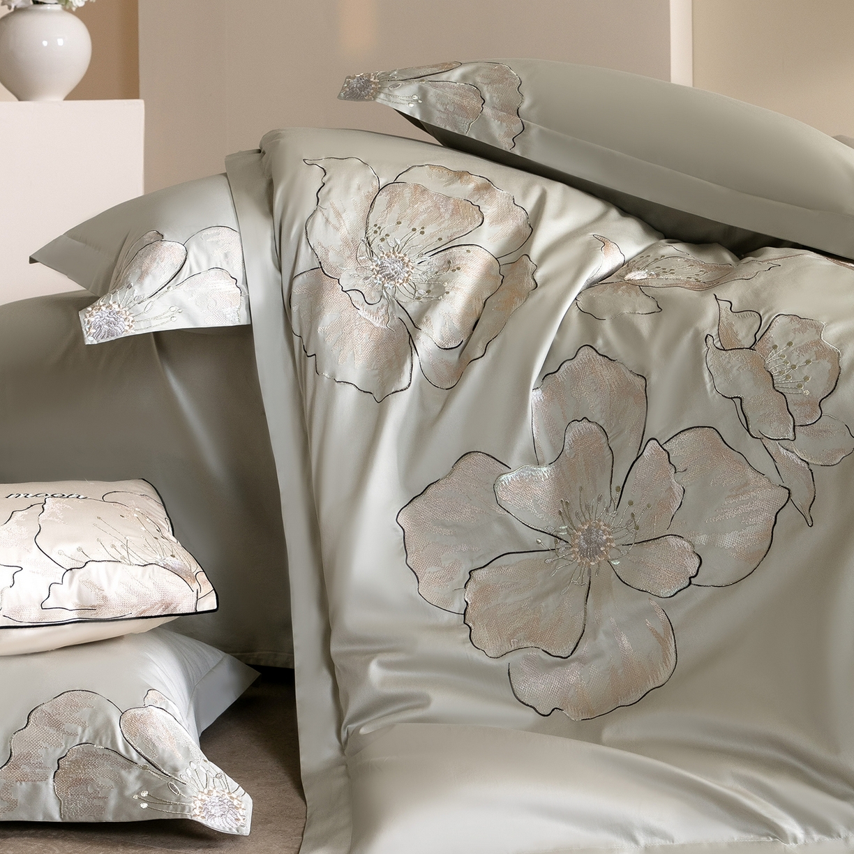 91家纺网 家纺一手货源 找家纺 优悦生活馆 2026新款工艺款全棉新疆长绒棉刺绣四件套-朝露晨风 朝露晨风-绿