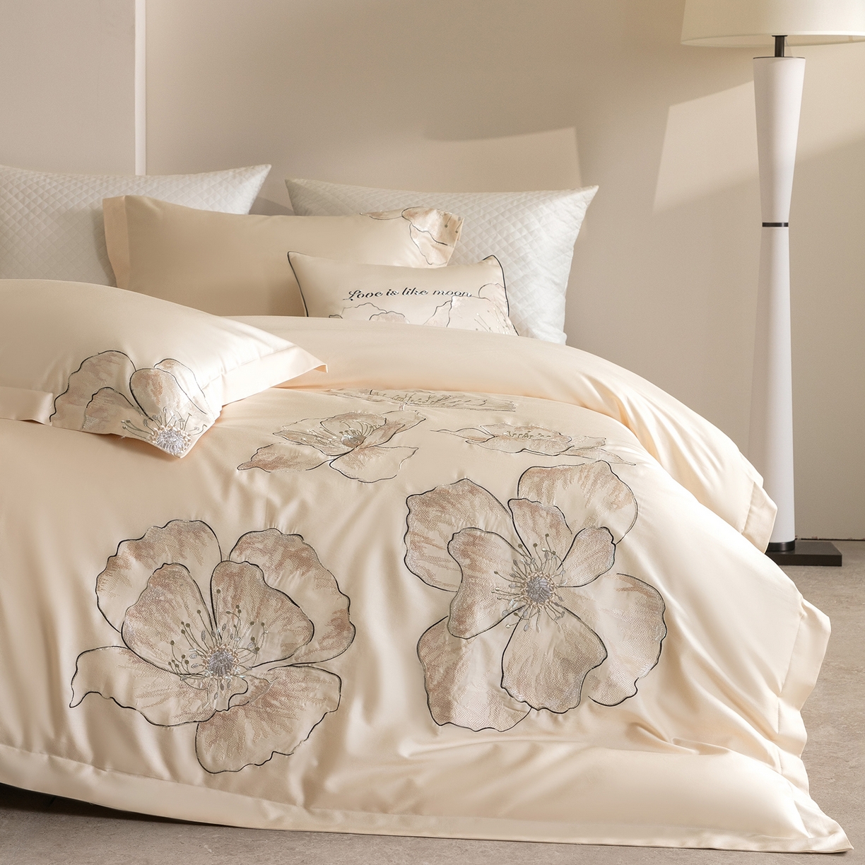 91家纺网 家纺一手货源 找家纺 优悦生活馆 2026新款工艺款全棉新疆长绒棉刺绣四件套-朝露晨风 朝露晨风-香槟