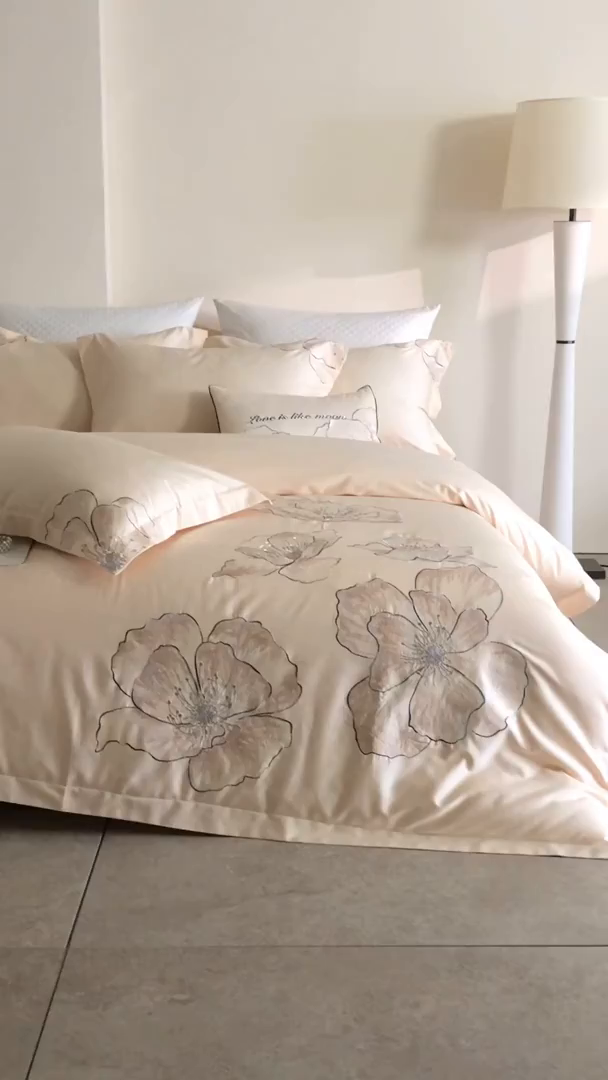 91家纺网 家纺一手货源 找家纺 优悦生活馆 2026新款工艺款全棉新疆长绒棉刺绣四件套-朝露晨风 朝露晨风-香槟