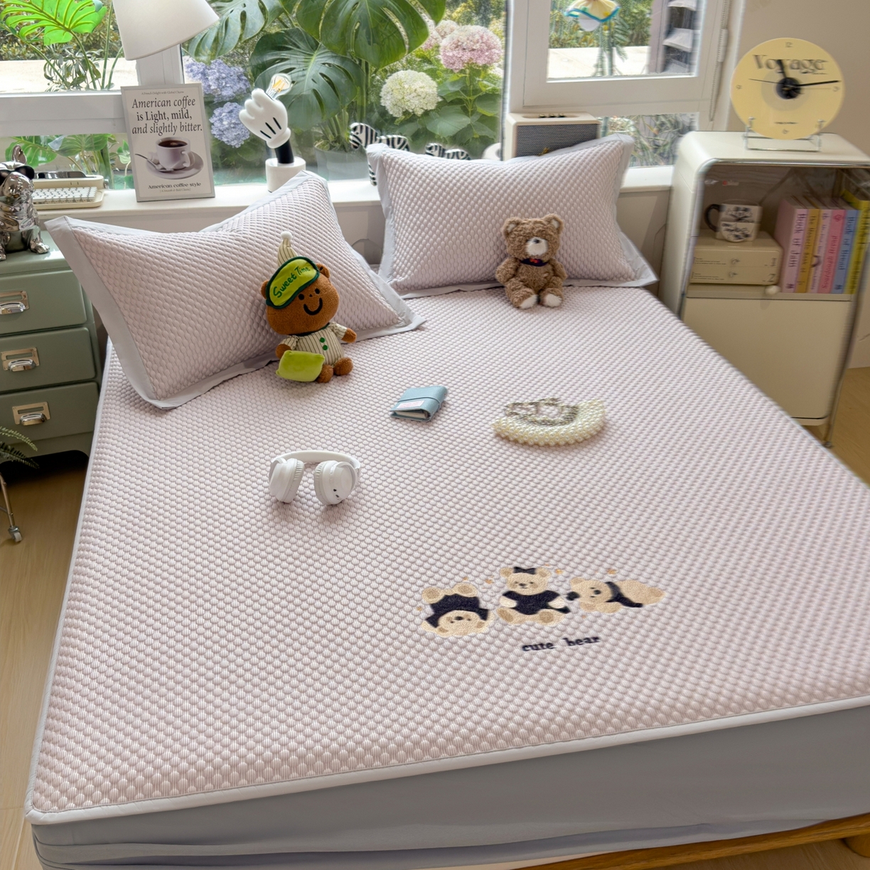 91家纺网 家纺一手货源 找家纺 孩子王家纺 2026新款A类卡通3D冰豆豆凉席三件套凉感值过0.21夏天刺绣冰丝席可机洗儿童 冰晶紫-床笠款