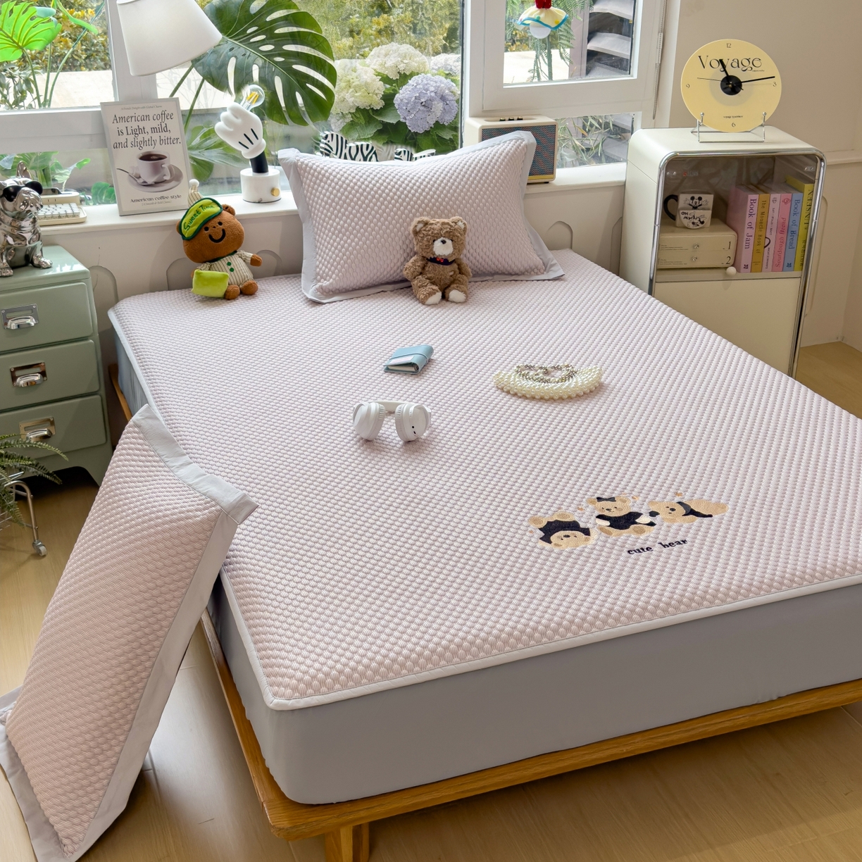 91家纺网 家纺一手货源 找家纺 孩子王家纺 2026新款A类卡通3D冰豆豆凉席三件套凉感值过0.21夏天刺绣冰丝席可机洗儿童 冰晶紫-床笠款