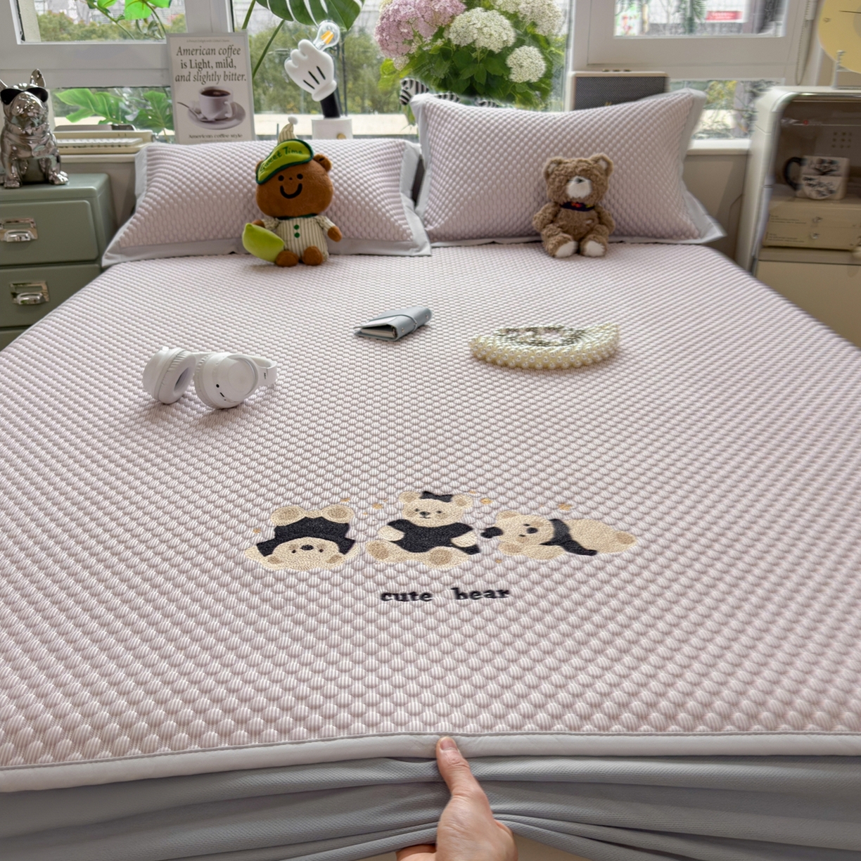 91家纺网 家纺一手货源 找家纺 孩子王家纺 2026新款A类卡通3D冰豆豆凉席三件套凉感值过0.21夏天刺绣冰丝席可机洗儿童 冰晶紫-床笠款