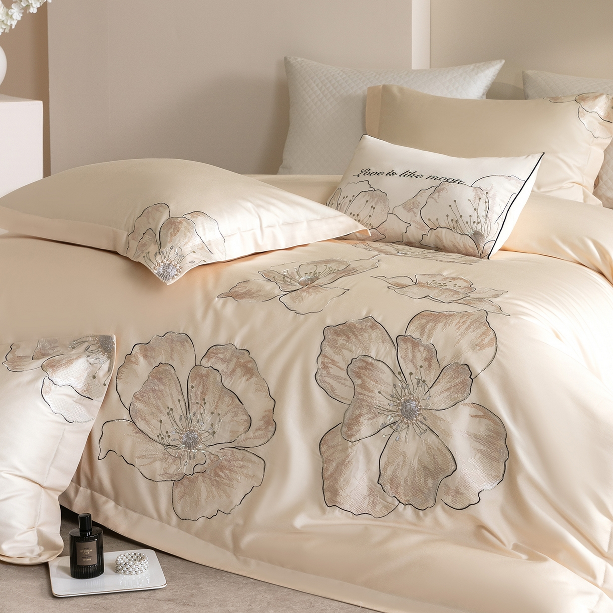 91家纺网 家纺一手货源 找家纺 优悦生活馆 2026新款工艺款全棉新疆长绒棉刺绣四件套-朝露晨风 朝露晨风-香槟