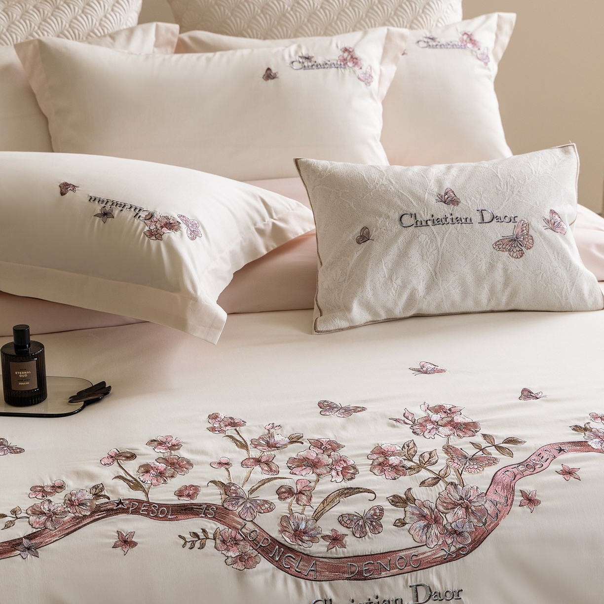 91家纺网 家纺一手货源 找家纺 （总）优悦生活馆 2026新款高密亲肤全棉新疆长绒棉刺绣四件套-流萤花畔