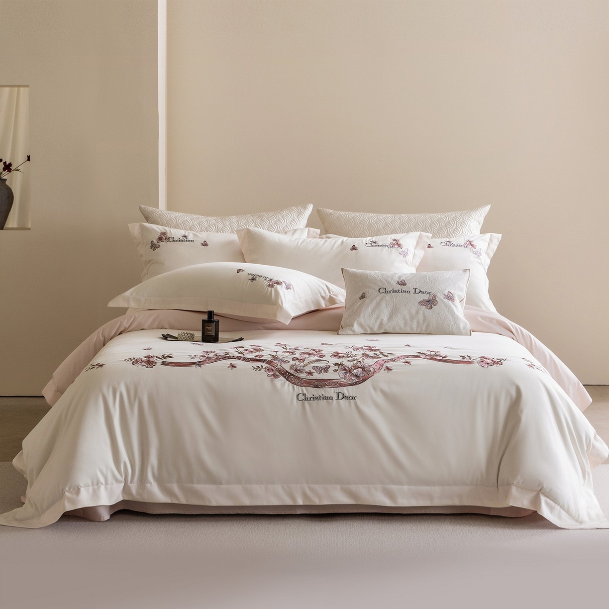 91家纺网 家纺一手货源 找家纺 （总）优悦生活馆 2026新款高密亲肤全棉新疆长绒棉刺绣四件套-流萤花畔