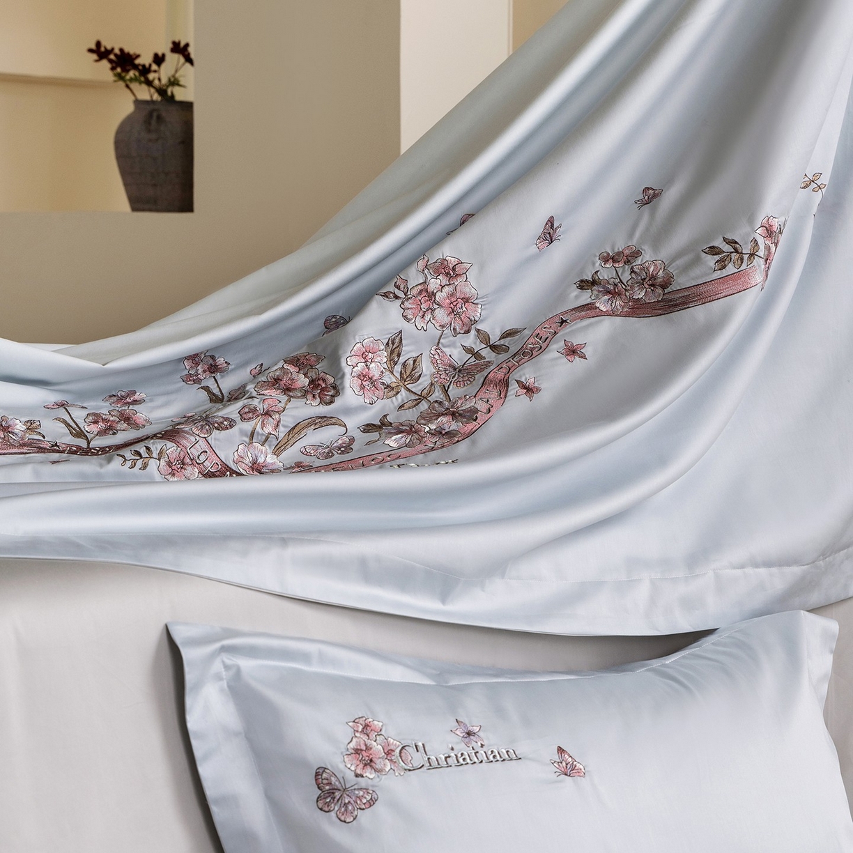 91家纺网 家纺一手货源 找家纺 优悦生活馆 2026新款高密亲肤全棉新疆长绒棉刺绣四件套-流萤花畔 流萤花畔-蓝