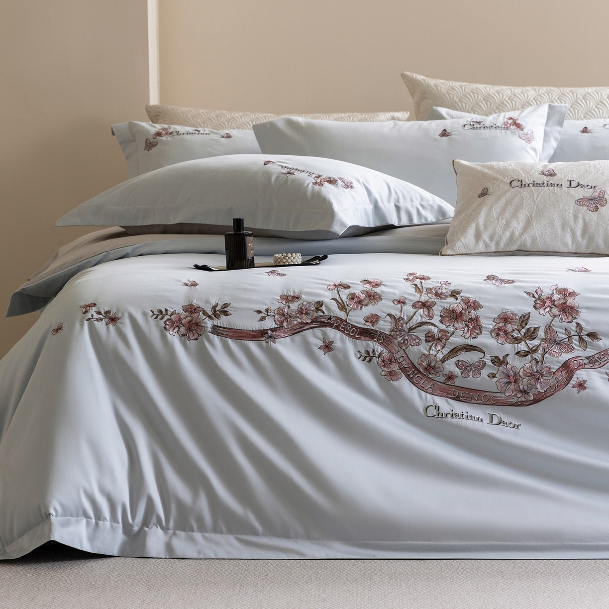 91家纺网 家纺一手货源 找家纺 优悦生活馆 2026新款高密亲肤全棉新疆长绒棉刺绣四件套-流萤花畔 流萤花畔-蓝