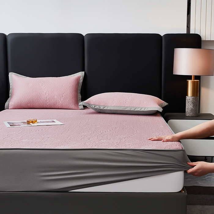 91家纺网 家纺一手货源 找家纺 库里梦家纺 2026新款轻奢高克重复合PE高分子凉席床笠三件套-简卉 简卉-粉色床笠款