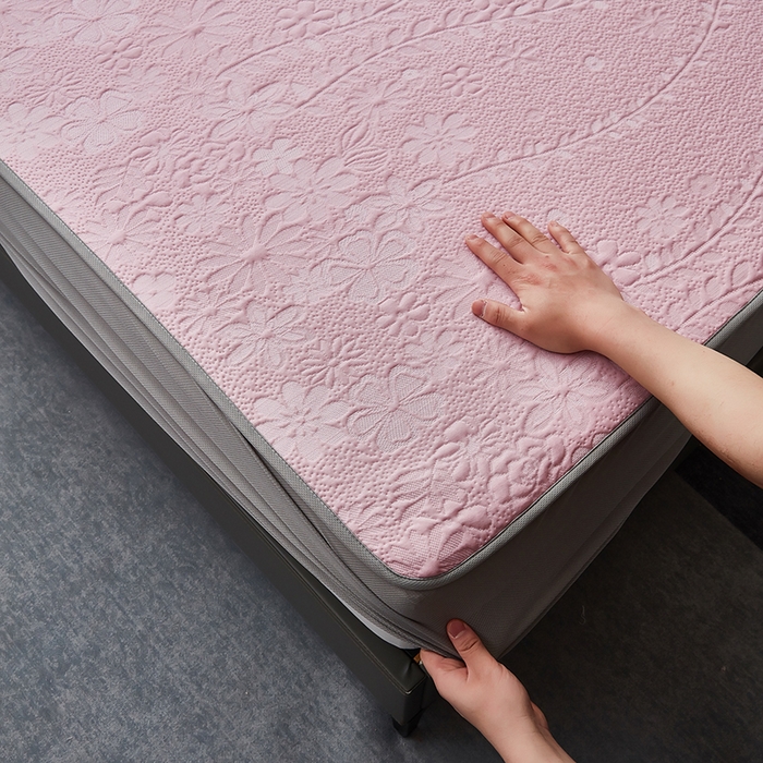 91家纺网 家纺一手货源 找家纺 库里梦家纺 2026新款轻奢高克重复合PE高分子凉席床笠三件套-简卉 简卉-粉色床笠款