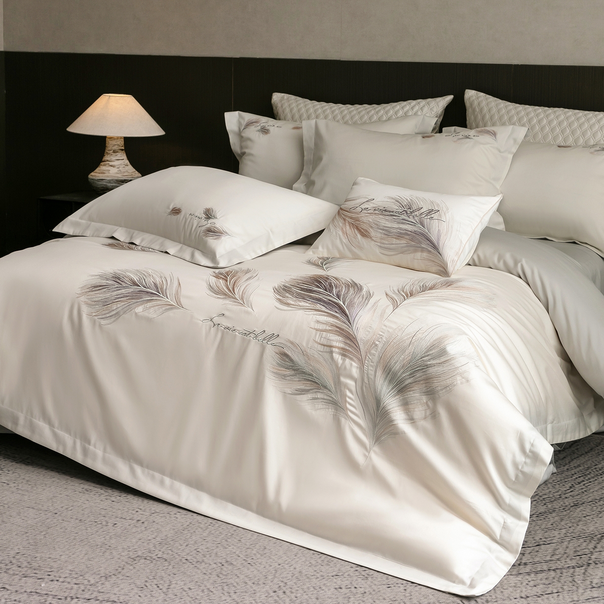 91家纺网 家纺一手货源 找家纺 （总）优悦生活馆 2026新款工艺款全棉新疆长绒棉刺绣四件套-暖雾羽眠