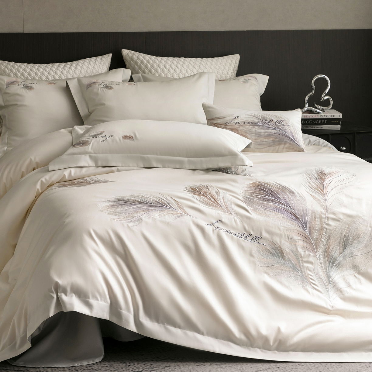 91家纺网 家纺一手货源 找家纺 优悦生活馆 2026新款工艺款全棉新疆长绒棉刺绣四件套-暖雾羽眠 暖雾羽眠-纯真白