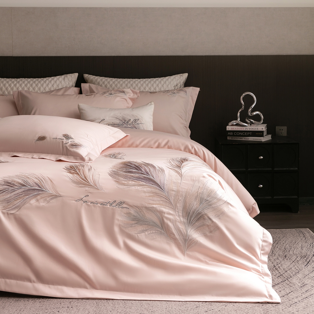 91家纺网 家纺一手货源 找家纺 优悦生活馆 2026新款工艺款全棉新疆长绒棉刺绣四件套-暖雾羽眠 暖雾羽眠-水柔粉