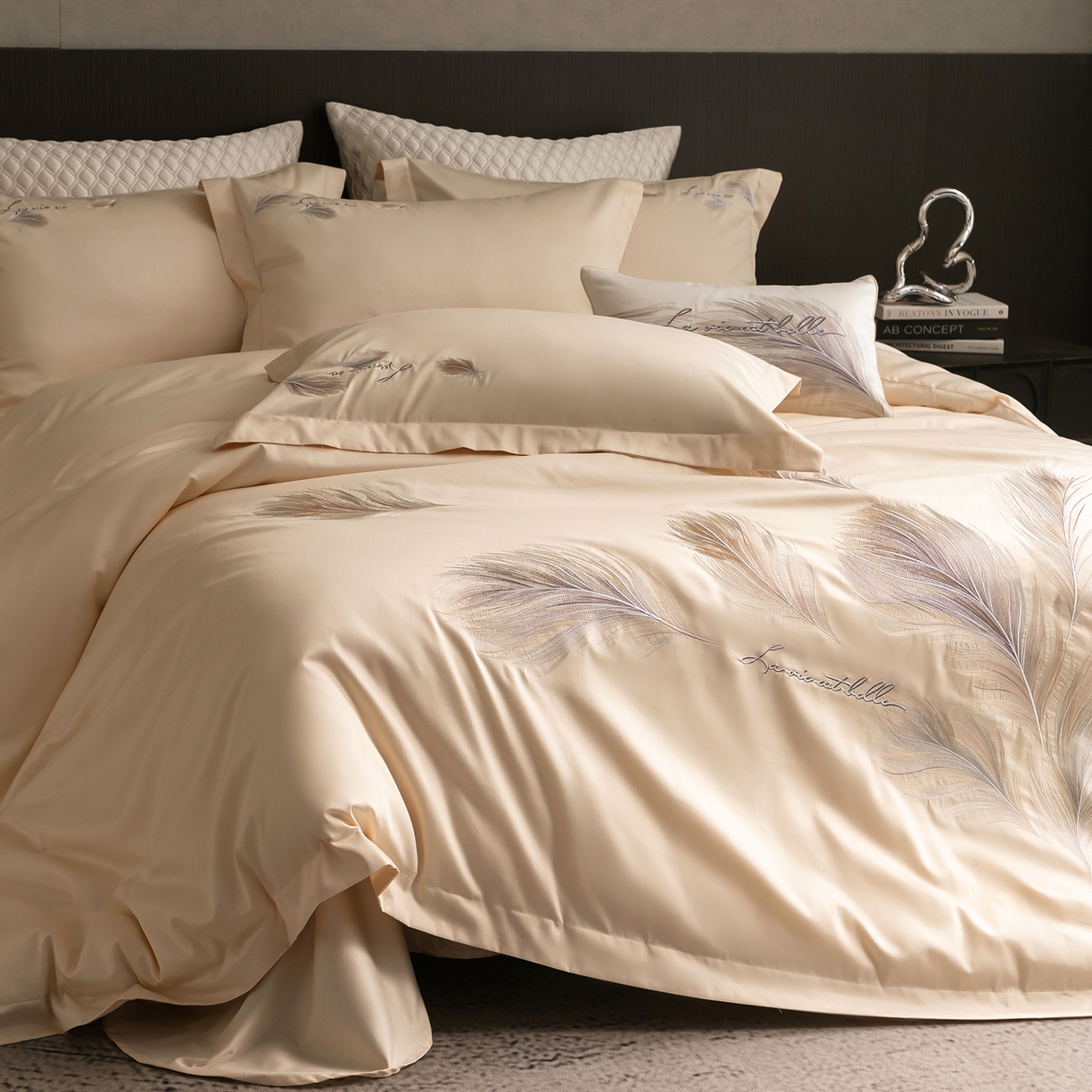 91家纺网 家纺一手货源 找家纺 优悦生活馆 2026新款工艺款全棉新疆长绒棉刺绣四件套-暖雾羽眠 暖雾羽眠-浅香槟