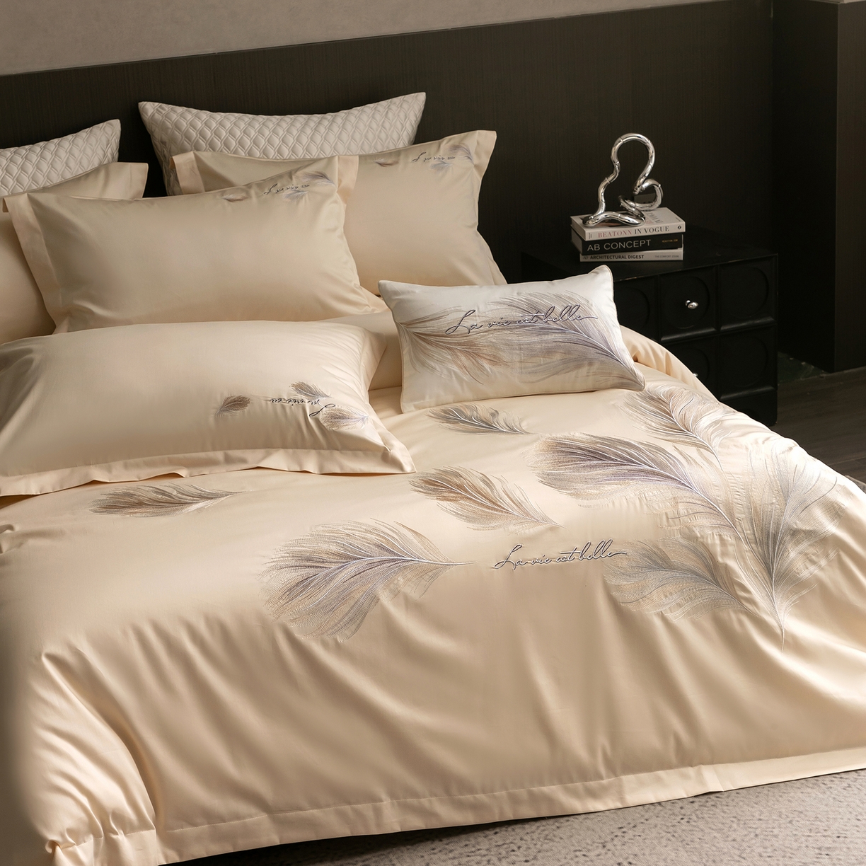 91家纺网 家纺一手货源 找家纺 优悦生活馆 2026新款工艺款全棉新疆长绒棉刺绣四件套-暖雾羽眠 暖雾羽眠-浅香槟