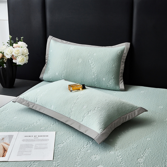 91家纺网 家纺一手货源 找家纺 库里梦家纺 2026新款轻奢高克重复合PE高分子凉席床笠三件套-简卉 简卉-绿色床笠款