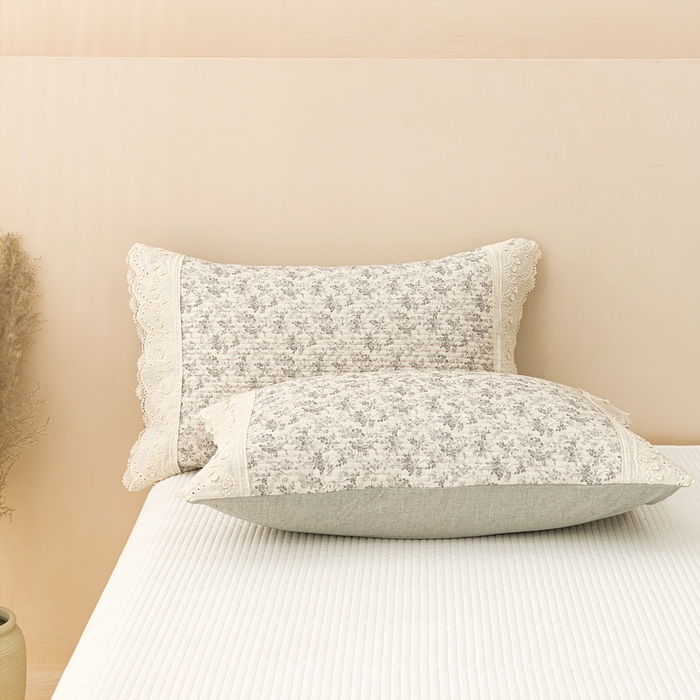 91家纺网 家纺一手货源 找家纺 恩和家纺 2026新款棉麻蕾丝碎花床盖 暗香疏影