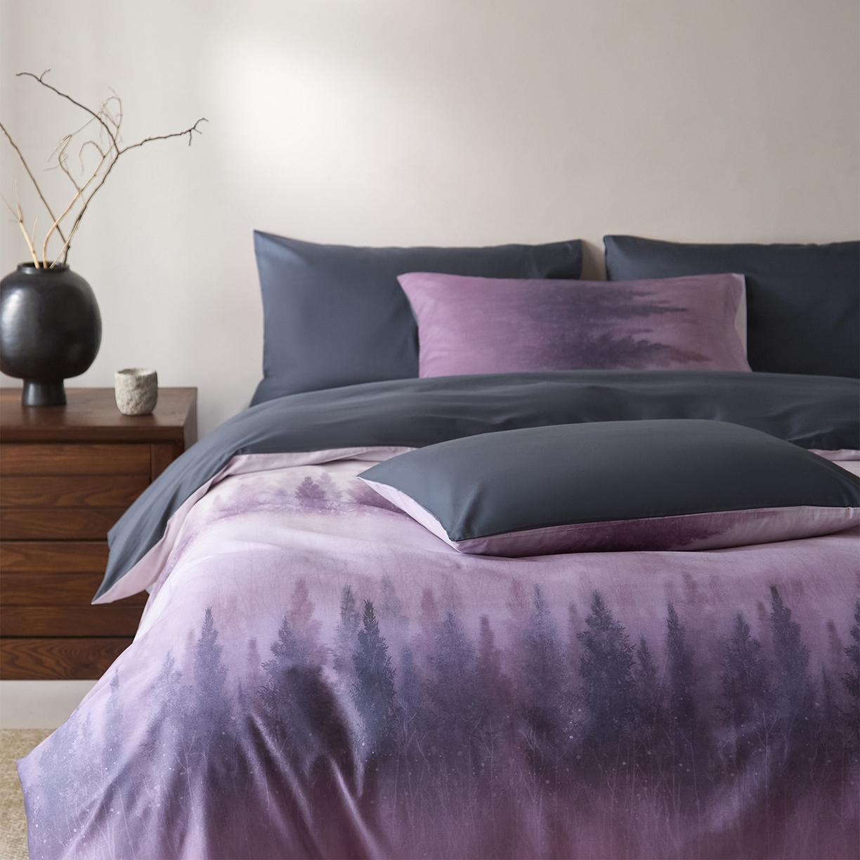 91家纺网 家纺一手货源 找家纺 （总）ONE TWO ONE 121 2026新款专版数码印花100s长绒棉纯棉全棉床上用品四件套-魔法城堡-紫