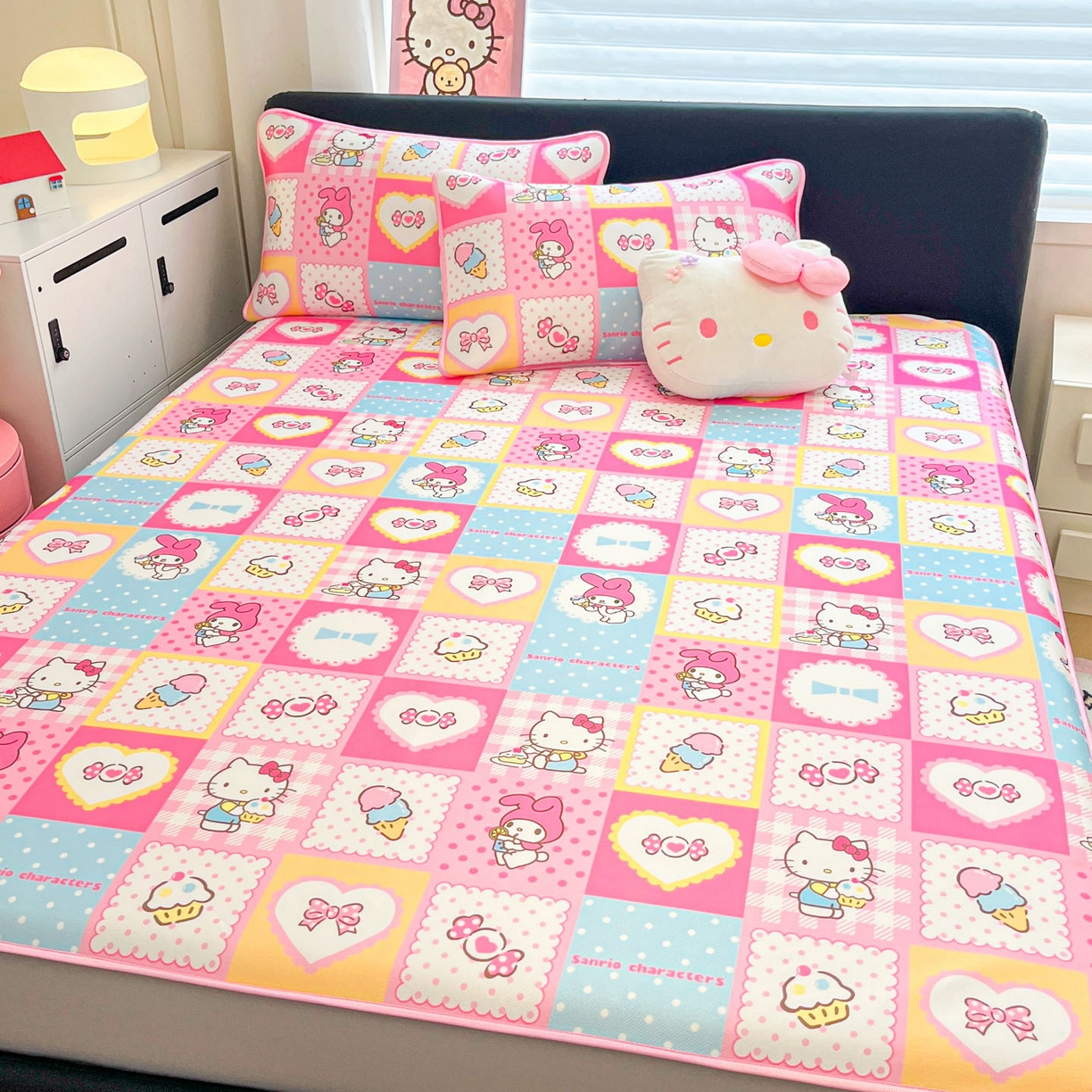 91家纺网 家纺一手货源 找家纺 （总）暮思家居 2026新款三丽鸥正版授权数码印花A类可机洗1200D冰丝凉席三件套床笠款系列