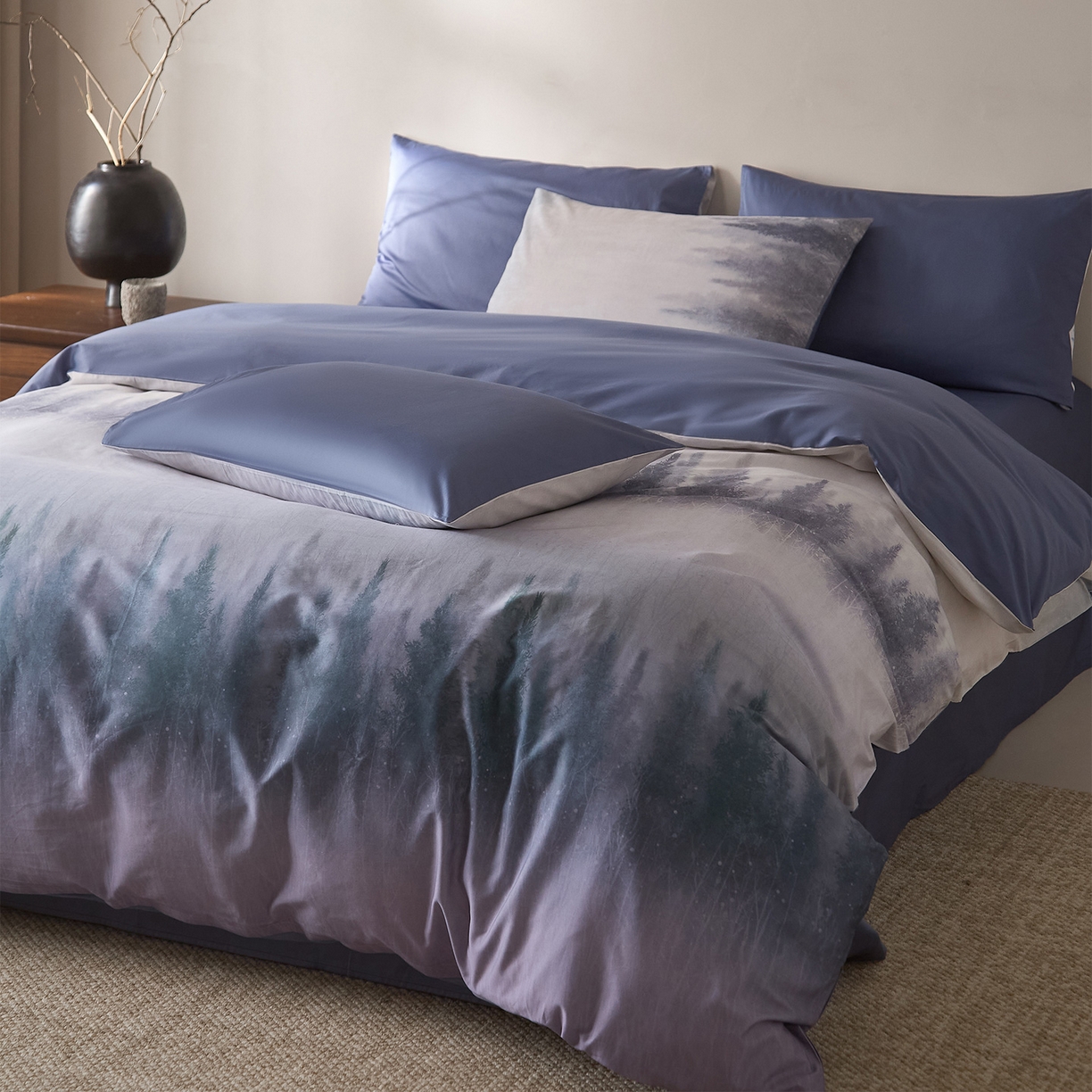 91家纺网 家纺一手货源 找家纺 （总）ONE TWO ONE 121 2026新款专版数码印花100s长绒棉纯棉全棉床上用品四件套-魔法城堡-蓝