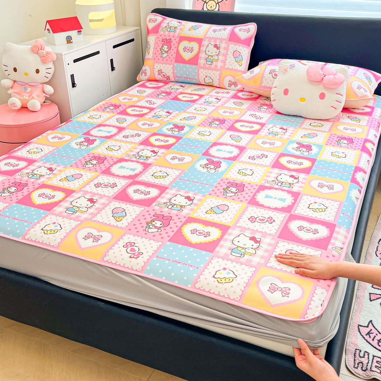 91家纺网 家纺一手货源 找家纺 （总）暮思家居 2026新款三丽鸥正版授权数码印花A类可机洗1200D冰丝凉席三件套床笠款系列