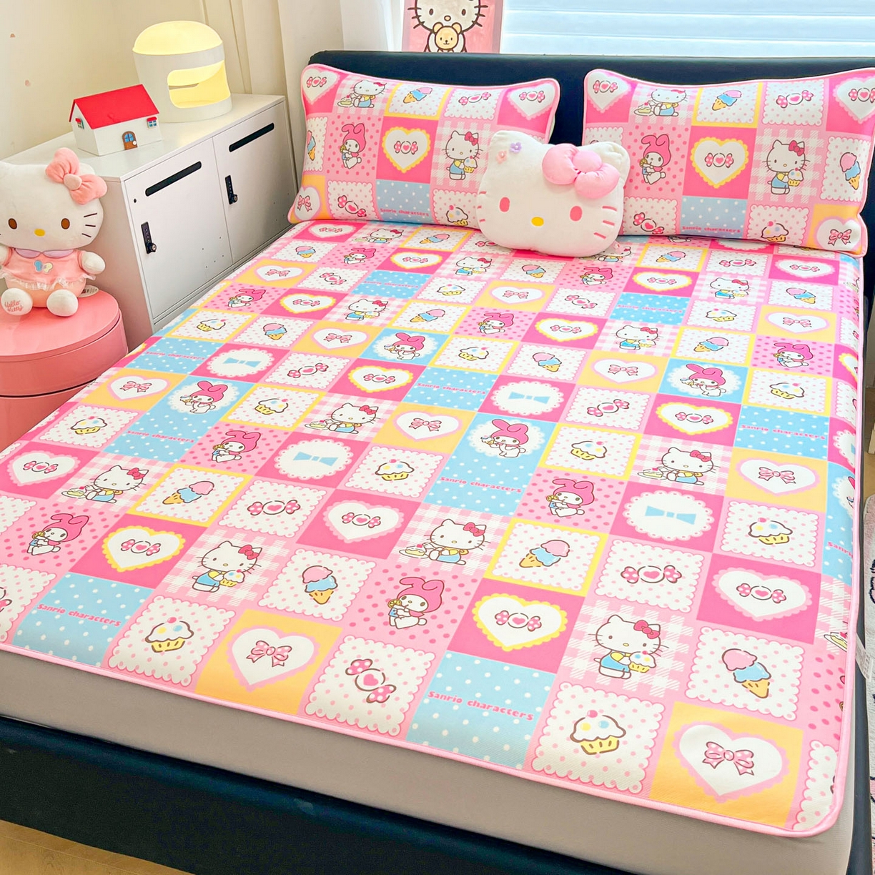 91家纺网 家纺一手货源 找家纺 （总）暮思家居 2026新款三丽鸥正版授权数码印花A类可机洗1200D冰丝凉席三件套床笠款系列