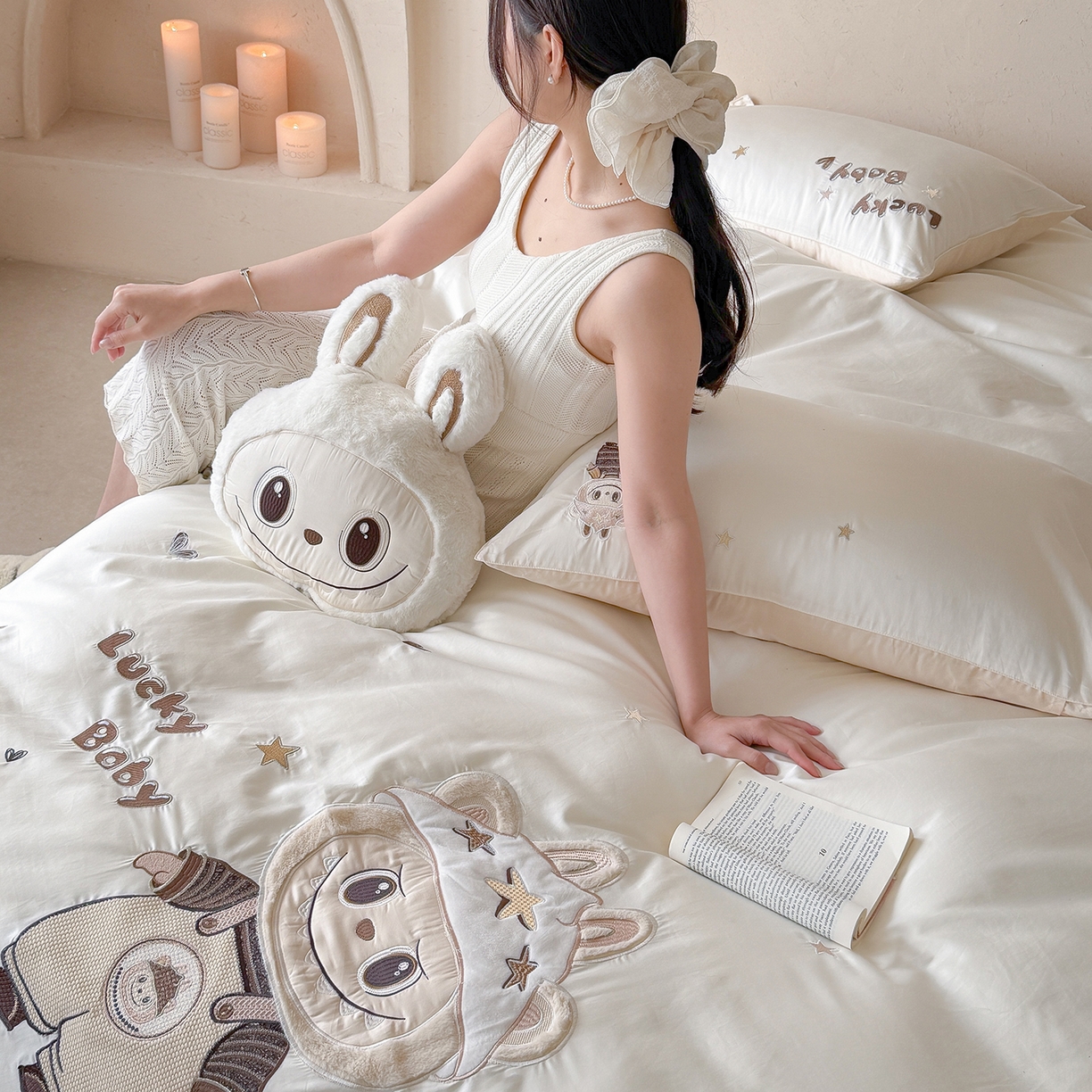 91家纺网 家纺一手货源 找家纺 （总）东方合美（原：皇家传奇） 2026新款全棉长绒棉卡通贴布绣四件套-幸运布布