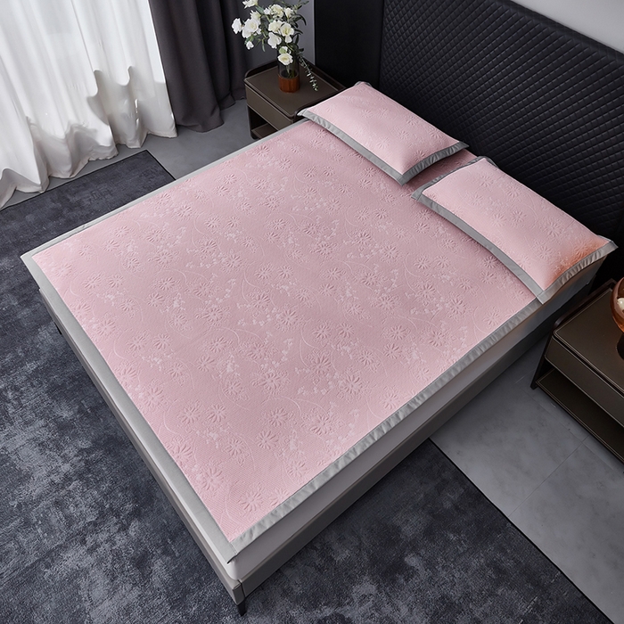 91家纺网 家纺一手货源 找家纺 库里梦家纺 2026新款轻奢高克重复合PE高分子凉席床笠三件套-素瑾 素瑾-粉色床席款