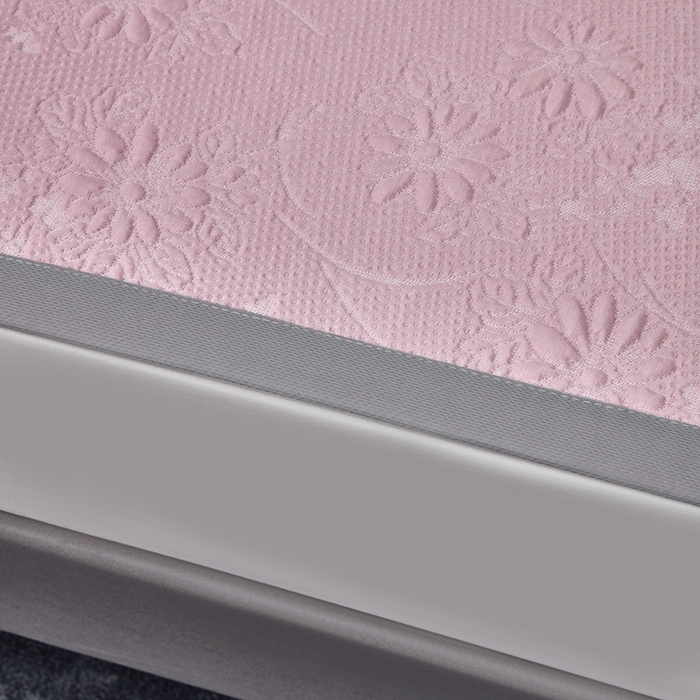 91家纺网 家纺一手货源 找家纺 库里梦家纺 2026新款轻奢高克重复合PE高分子凉席床笠三件套-素瑾 素瑾-粉色床席款