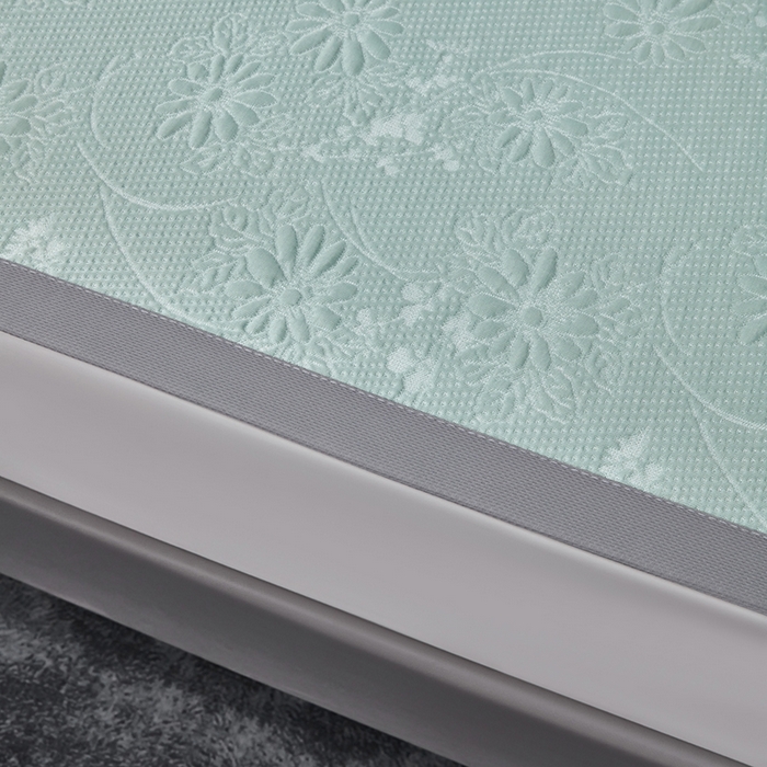 91家纺网 家纺一手货源 找家纺 库里梦家纺 2026新款轻奢高克重复合PE高分子凉席床笠三件套-素瑾 素瑾-绿色床席款